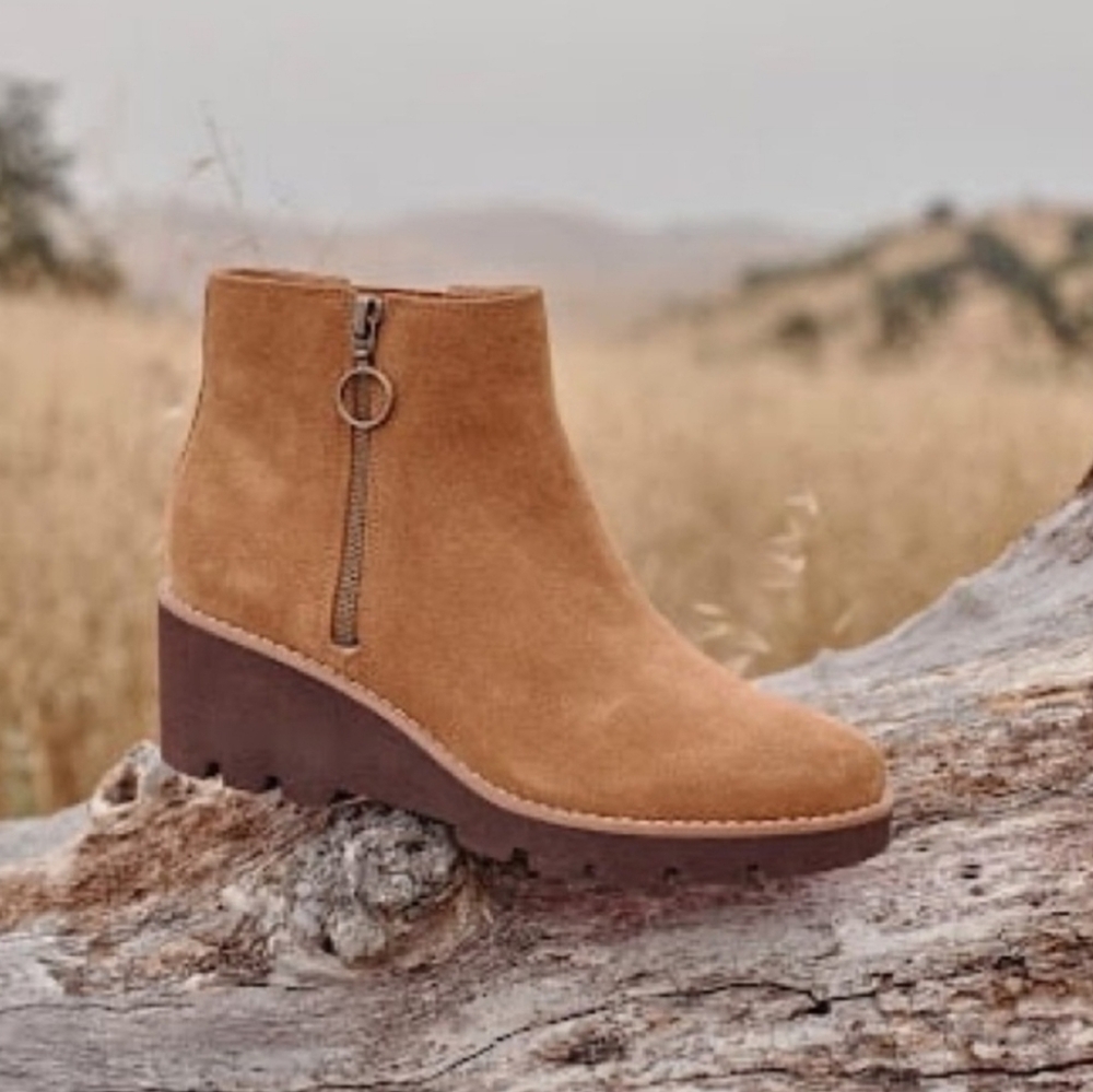 Vionic Women's Astor Hazel Zip-Up Ankle Boot- Comfort Booties 